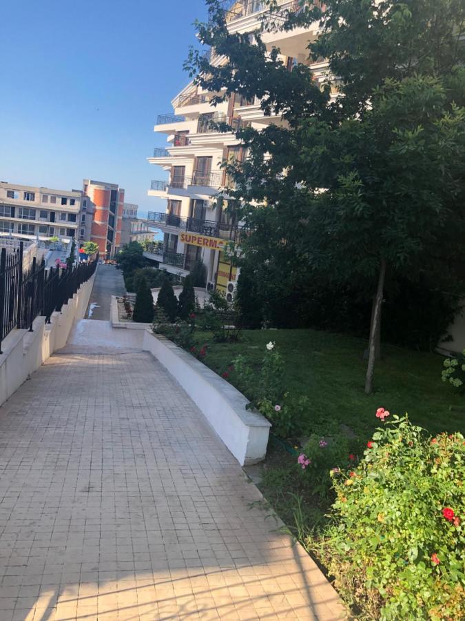 Вила Калабрия Sveti Vlas Bagian luar foto